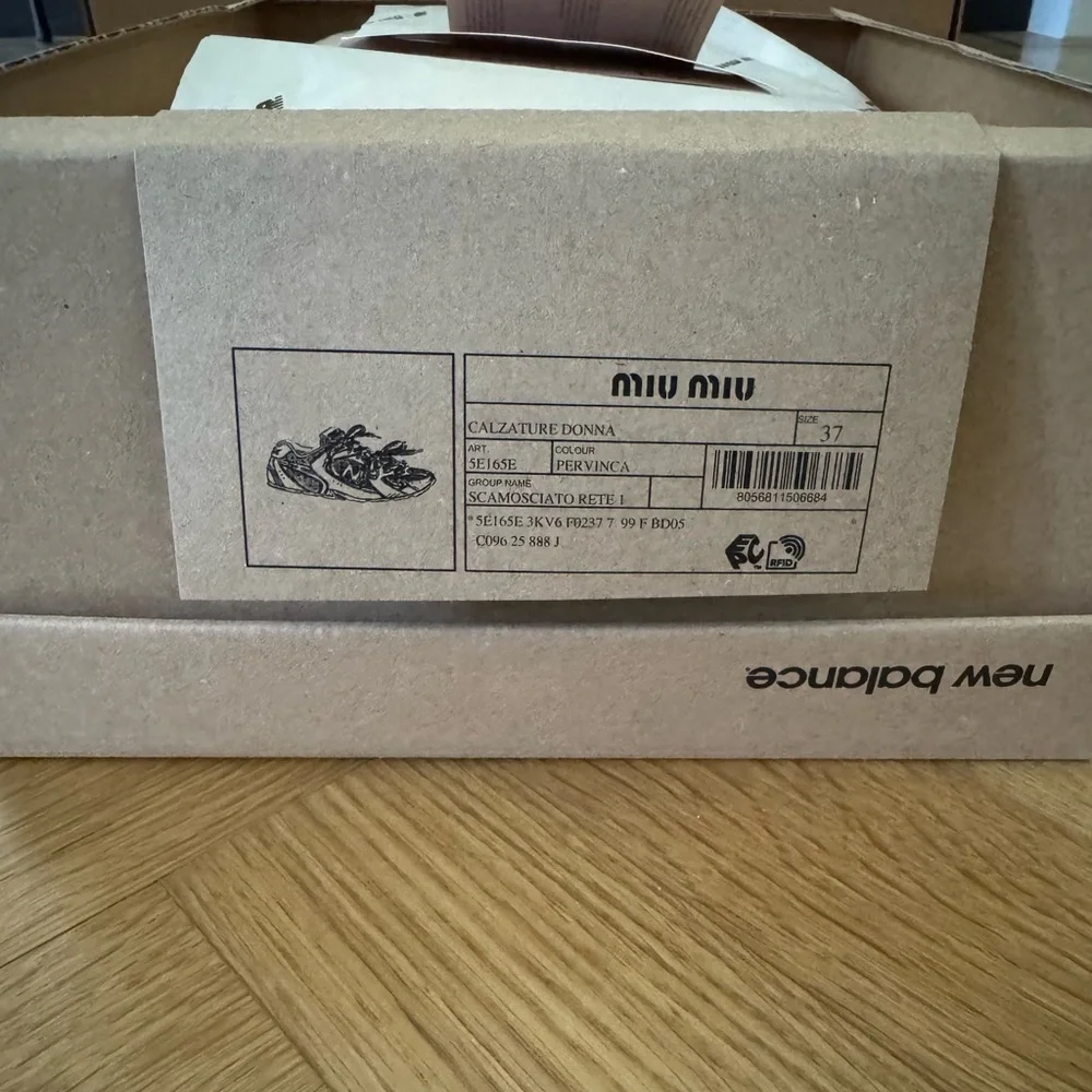 Miu Miu X New Balance 530 SL Sneakers - Picture 8 of 12